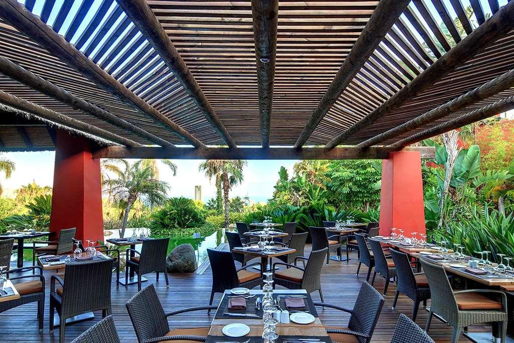 Asia Gardens Hotel & Thai Spa, A Royal Hideaway Hotel Finestrat Étterem fotó The restaurant at the hotel