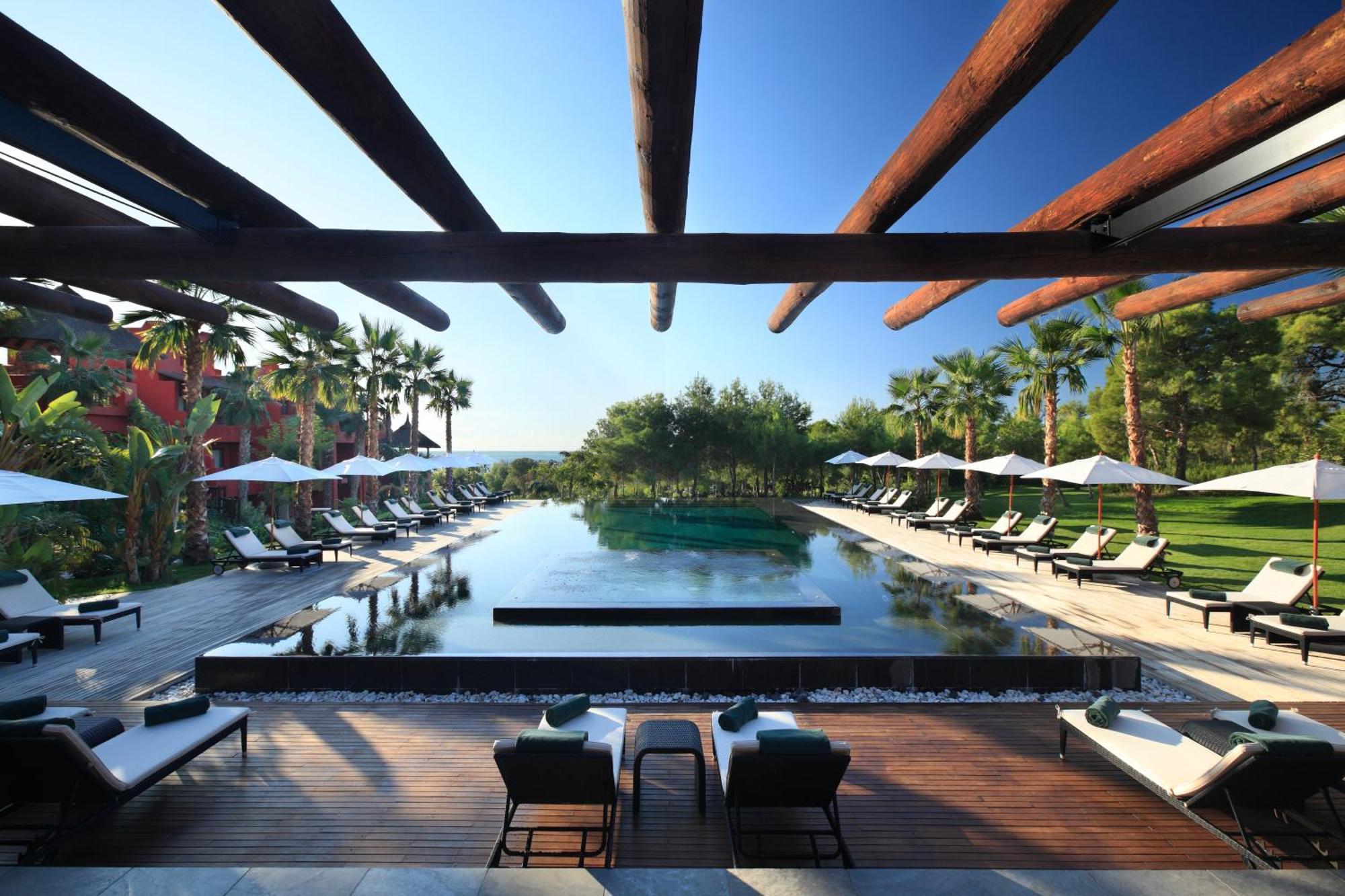 Asia Gardens Hotel & Thai Spa, A Royal Hideaway Hotel Finestrat Kültér fotó The pool at the Mandarin Oriental, Bodrum