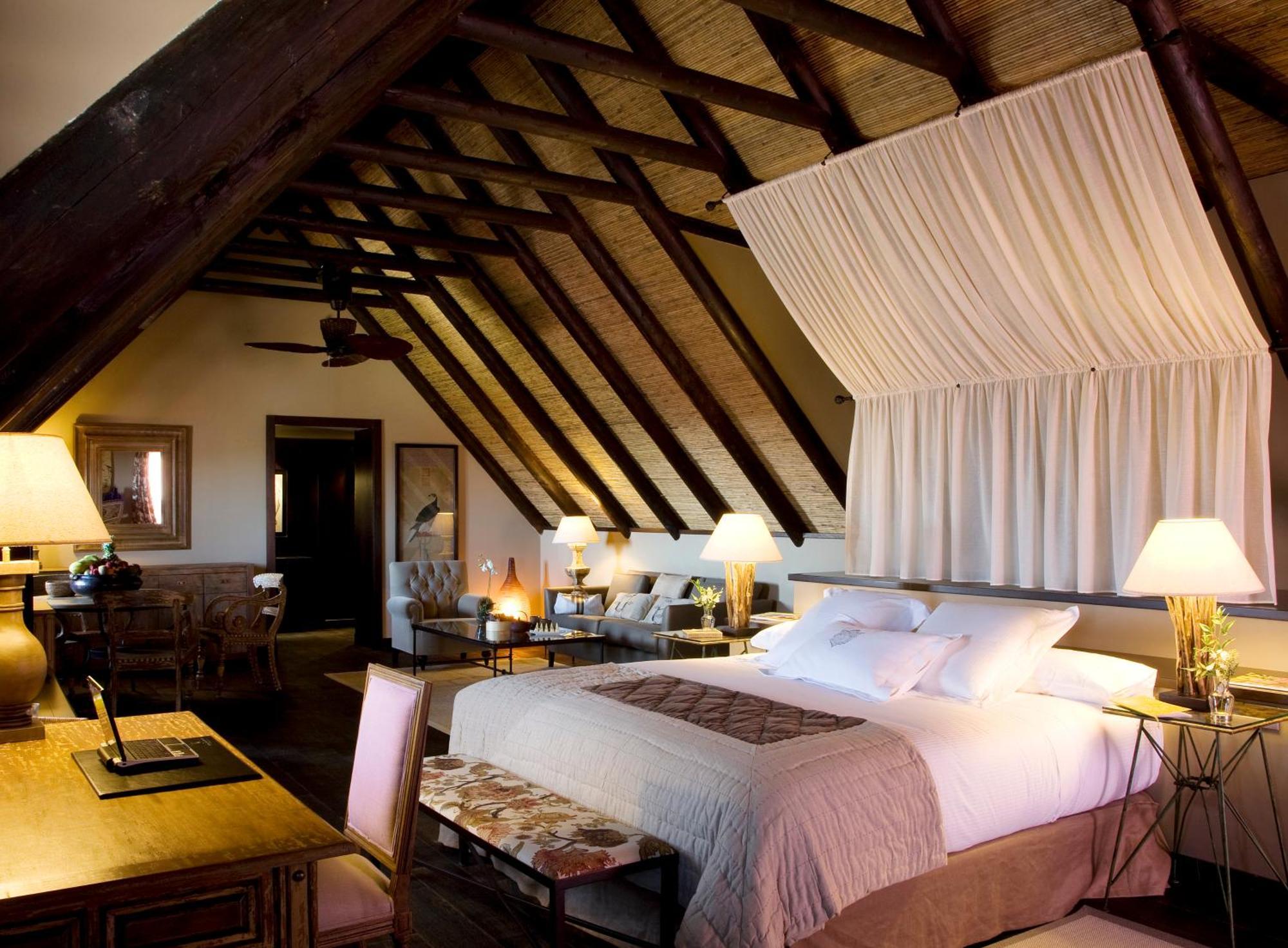 Asia Gardens Hotel & Thai Spa, A Royal Hideaway Hotel Finestrat Kültér fotó A suite at the Four Seasons Hotel
