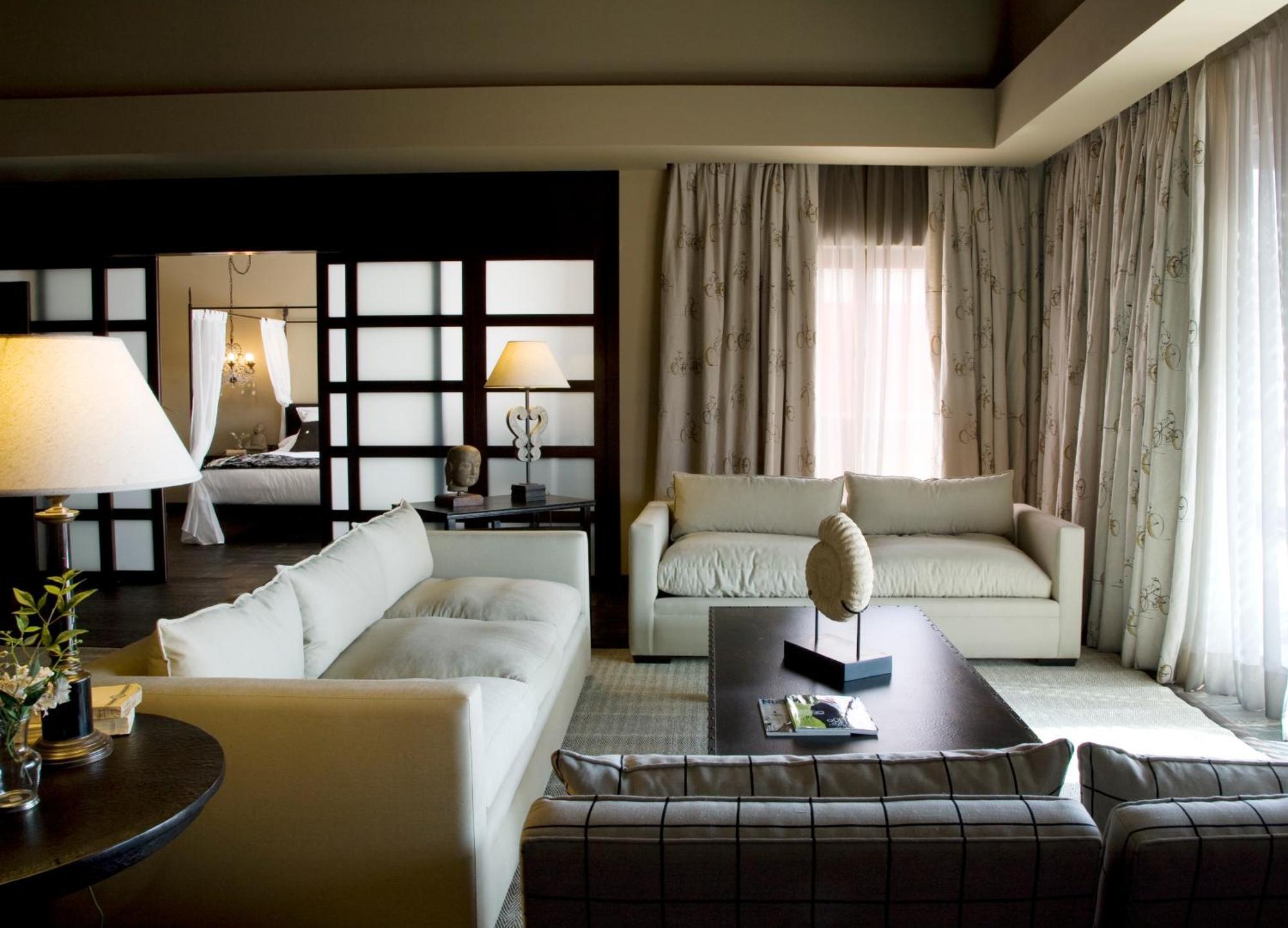 Asia Gardens Hotel & Thai Spa, A Royal Hideaway Hotel Finestrat Kültér fotó A suite at the Mandarin Oriental, Munich