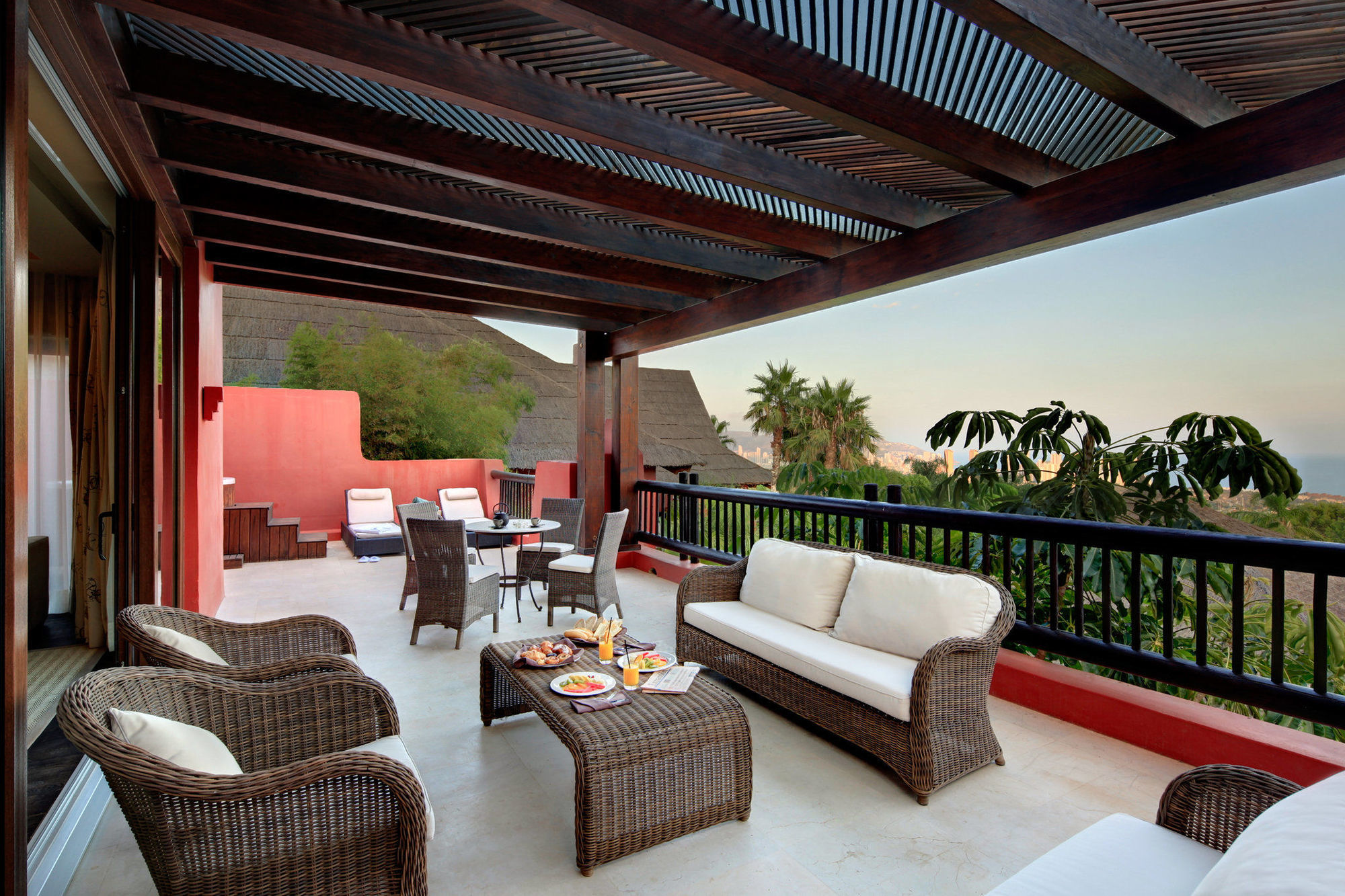 Asia Gardens Hotel & Thai Spa, A Royal Hideaway Hotel Finestrat Kültér fotó The Royal Mirage Hotel