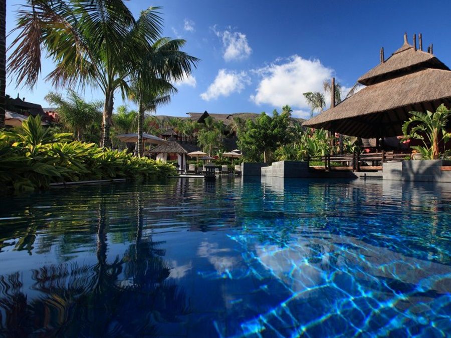 Asia Gardens Hotel & Thai Spa, A Royal Hideaway Hotel Finestrat Kültér fotó The pool at the Four Seasons Resort